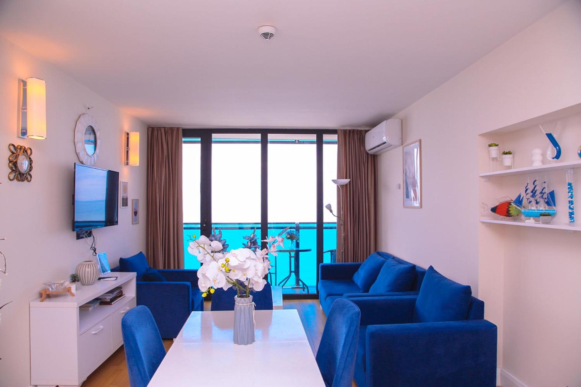 Orbi City Hotel With Sea View Batoemi Buitenkant foto